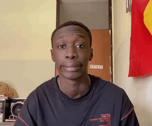 khaby-khabane.gif.8a021bdf30b522006f9208308bbed367.gif