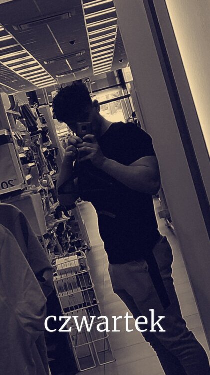 Snapchat-362509160.thumb.jpg.a0a4dafc12f46bf612b0d2dda67c81f7.jpg