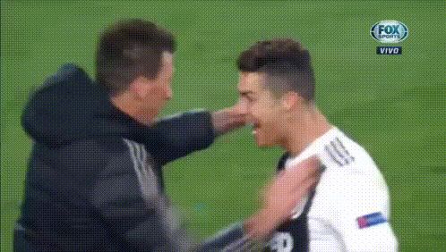 b7tBfhie8ytzfMHib.gif.8744dffb85ddb1a140dd24018edae8c7.gif